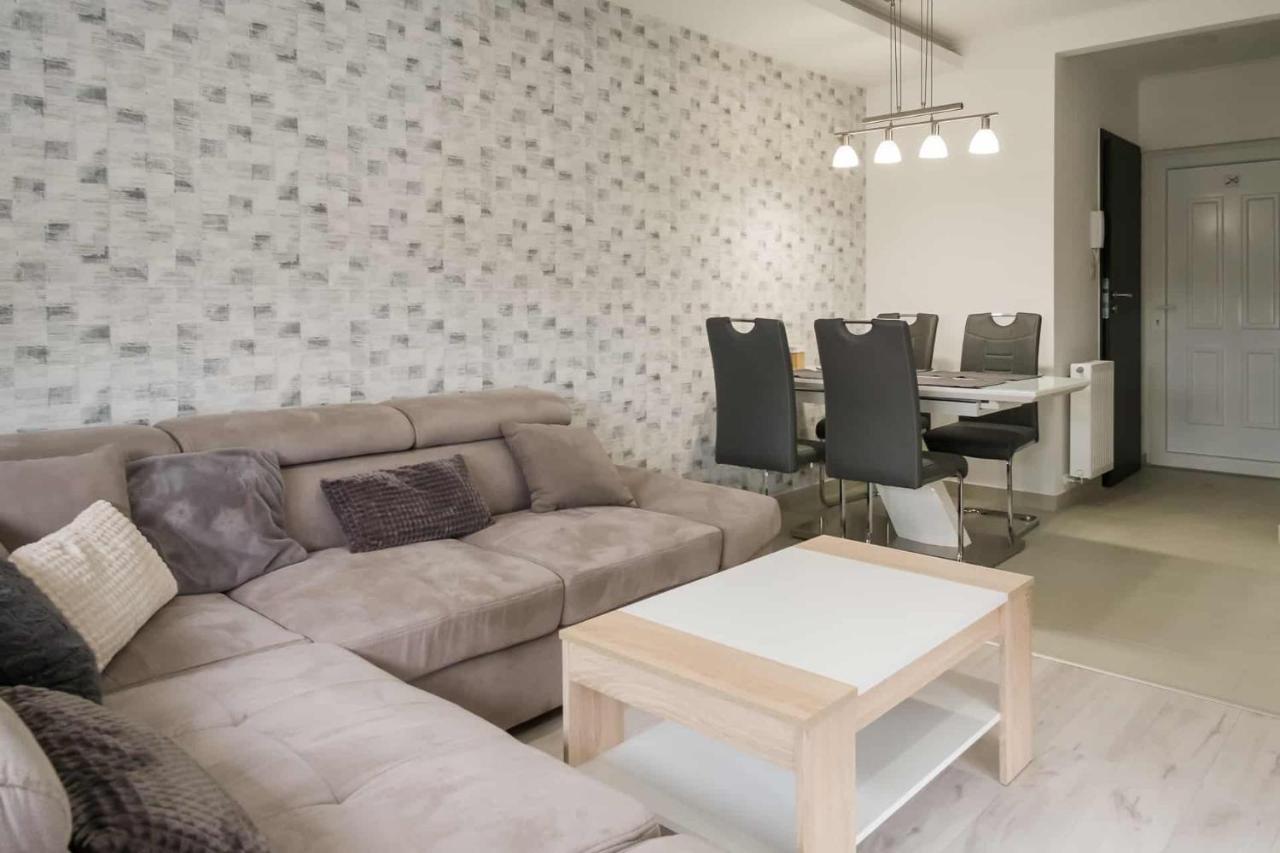 Devai-Lux Apartman Sárvár Eksteriør billede