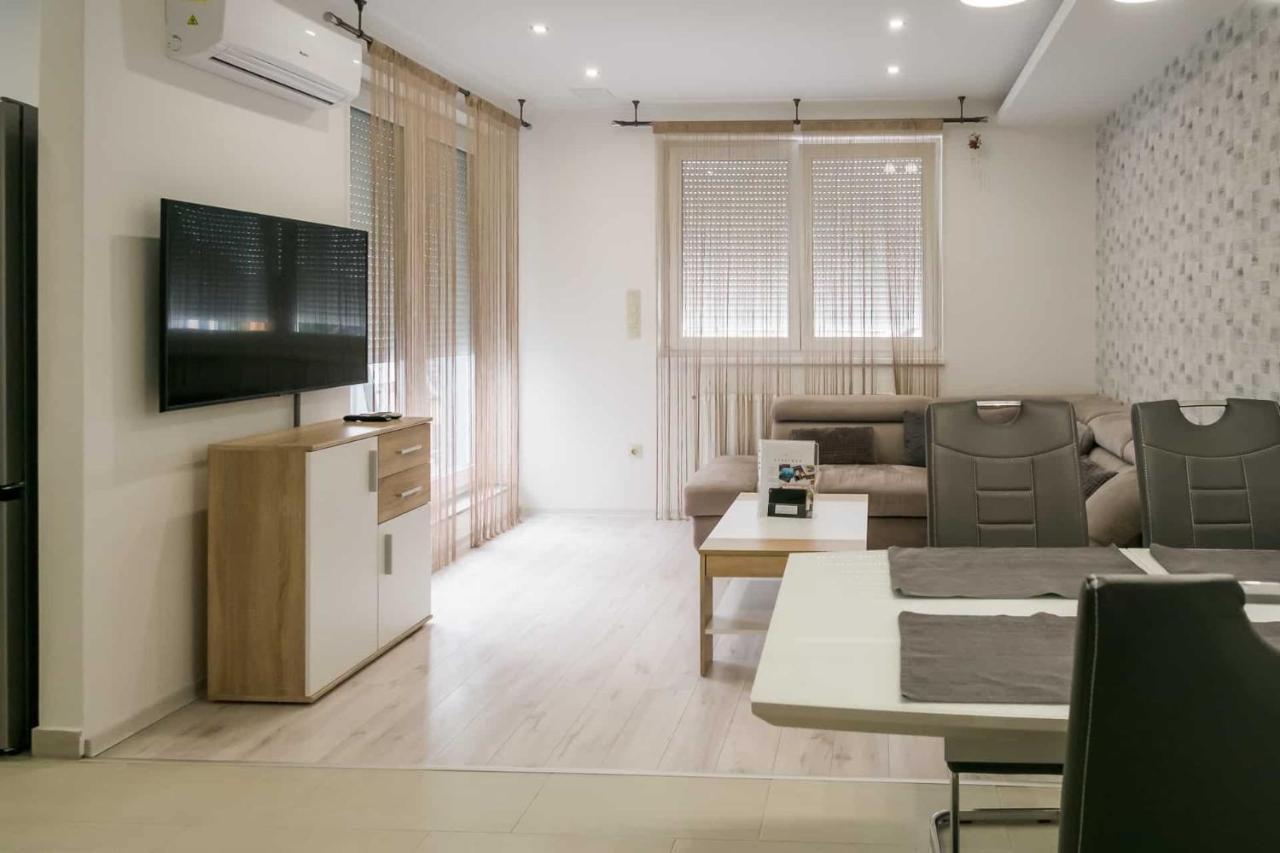 Devai-Lux Apartman Sárvár Eksteriør billede